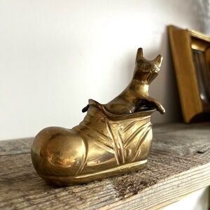 Brass boot with cat paperweight